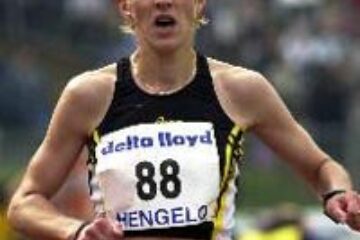 Atleta clubului CSM Suceava, Cristina Casandra a fost desemnată cea mai bună sportivă din județ în anul 2005