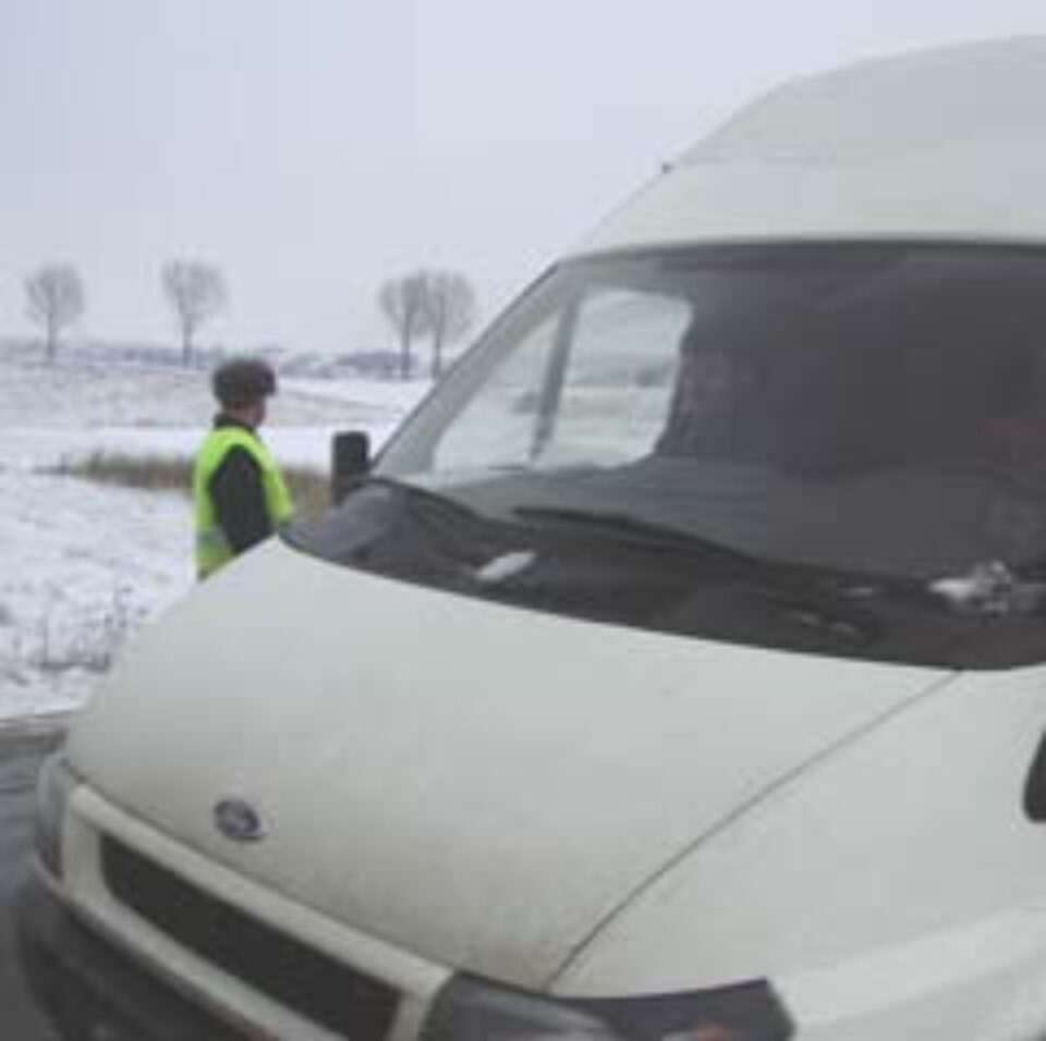 229 de amenzi aplicate transportatorilor de persoane în urma unei acțiuni făcute de ARR Suceava în colaborare cu Poliția 229 de amenzi aplicate transportatorilor de persoane în urma unei acțiuni făcute de ARR Suceava în colaborare cu Poliția