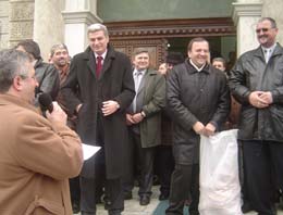 Primarul Sucevei, Ion Lungu, l-a urat pe ministrul Agriculturii, Gheorghe Flutur