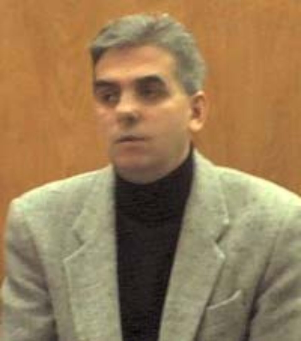 Legile lui Nicolăescu, pe ultima sută de metri Legile lui Nicolăescu, pe ultima sută de metri