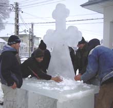 Crucile de gheață ale Bobotezei, o tradiție de peste 130 de ani la Bosanci