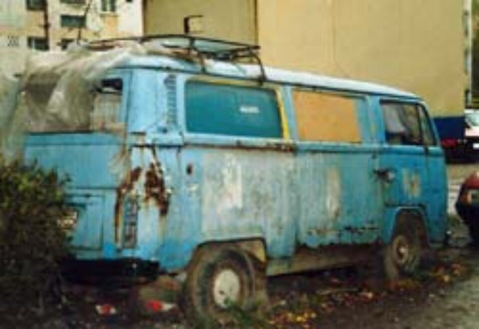 Primăria Suceava va demara o nouă campanie de ridicare a mașinilor abandonate