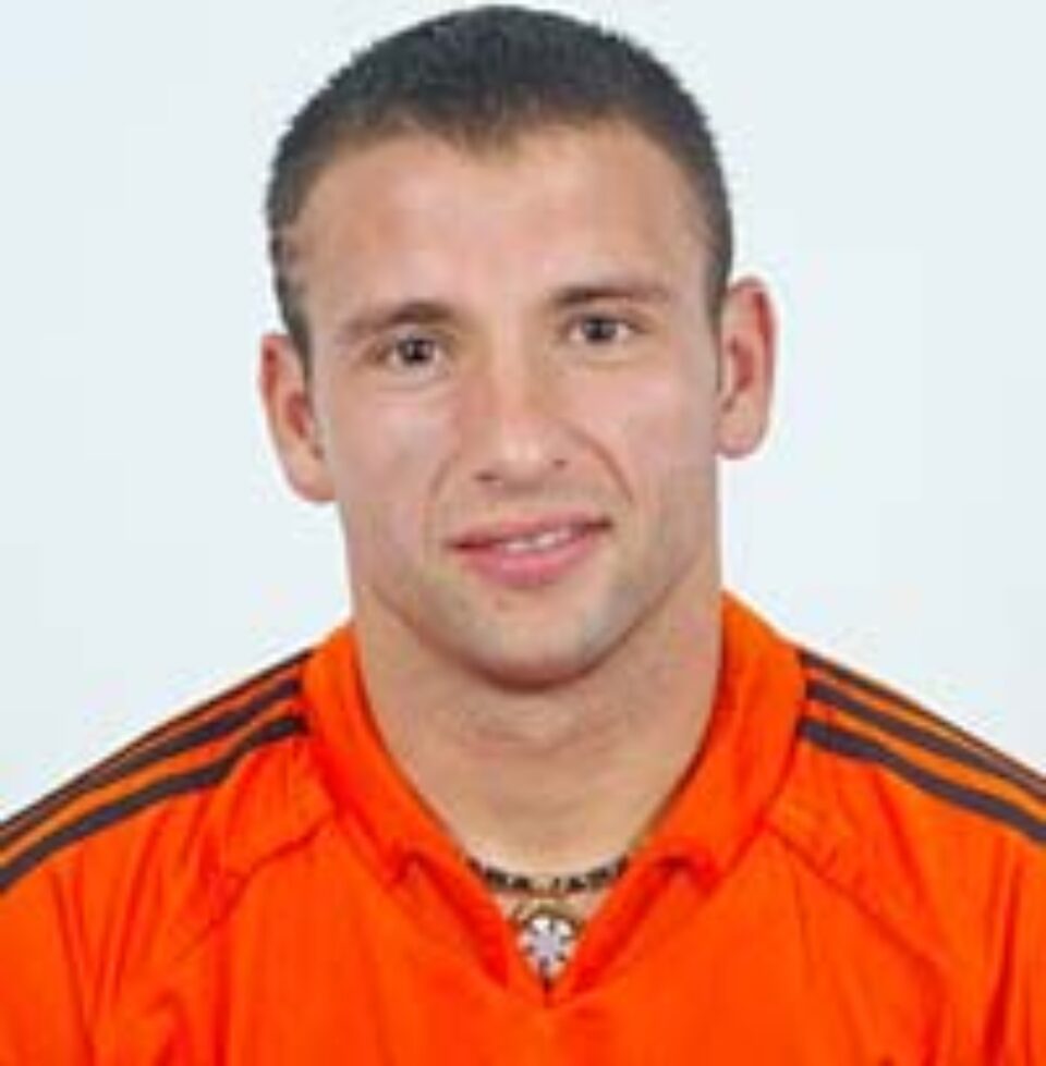 Raț a deschis un complex sportiv pentru copii în valoare de 2 milioane de euro Raț a deschis un complex sportiv pentru copii în valoare de 2 milioane de euro