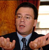 Mihai Ungureanu trăiește din salariul de ministru de Externe