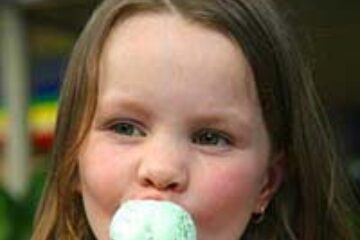 Pot să vă ofer o înghețată?