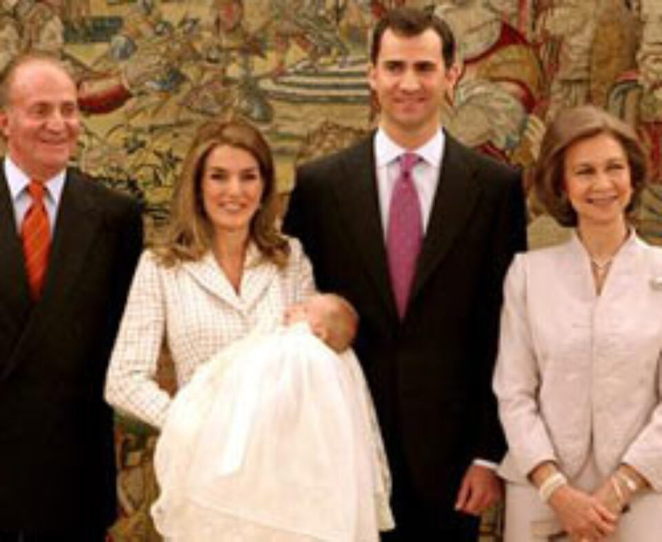 Infanta Leonor a Spaniei a fost botezată