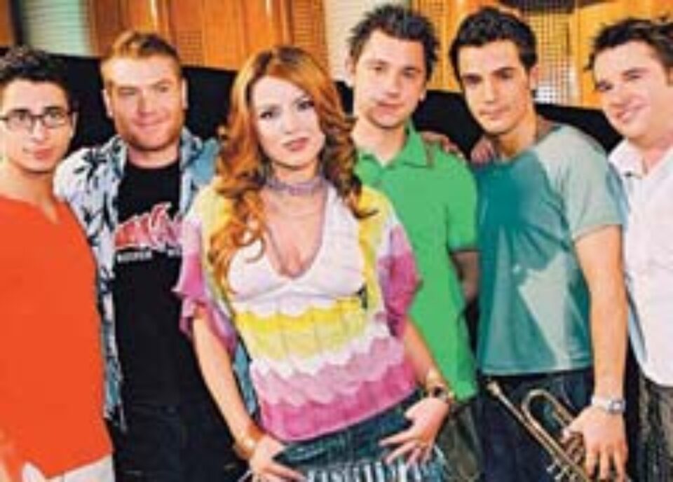 Trupa Mandinga a plecat în turneu în Cuba