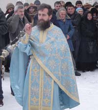 Zeci de credincioși de stil vechi au sărbătorit ieri Boboteaza