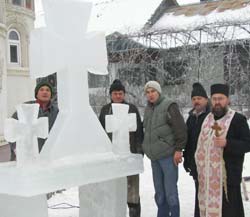 Și la Fălticeni, credincioșii de stil vechi au sărbătorit, ieri, Botezul Domnului
