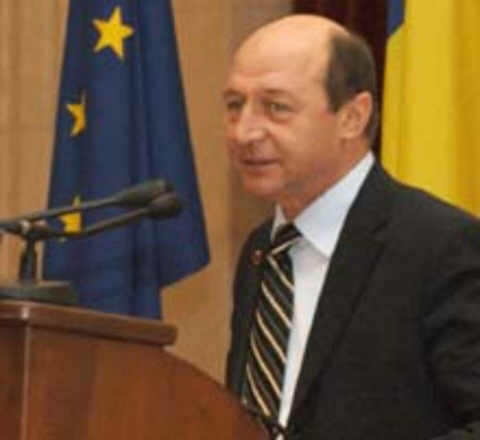 Șeful statului neagă implicarea serviciilor secrete în jocuri politice Șeful statului neagă implicarea serviciilor secrete în jocuri politice