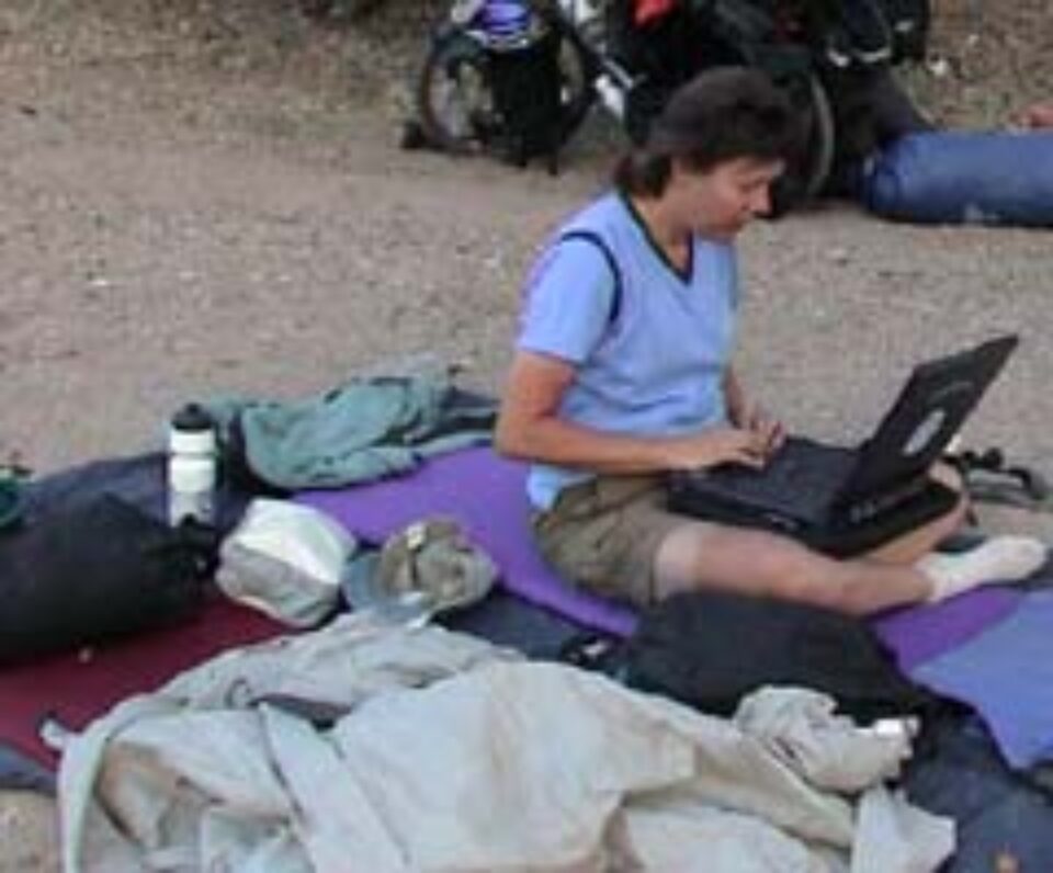 Europenii sunt dependenți de e-mail Europenii sunt dependenți de e-mail