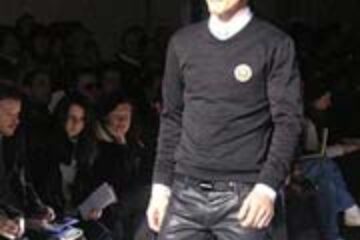 Bărbatul puternic și elegant, vedeta colecțiilor toamnă - iarnă 2006-2007