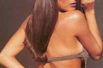 Salma Hayek critică obsesia vedetelor pentru siluetă