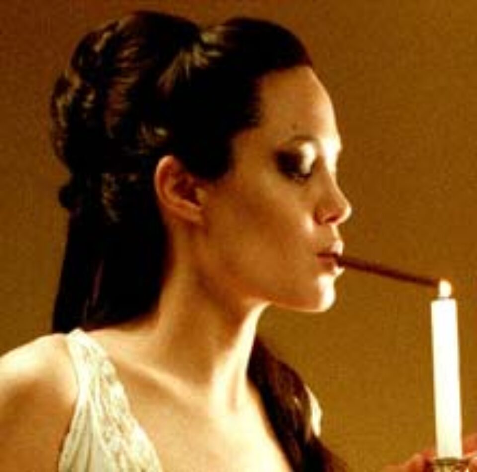 Viciile starurilor îi influențează pe fani