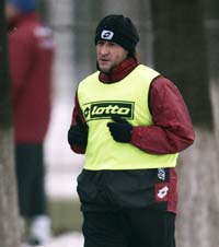 Viorel Moldovan va rata debutul sezonului