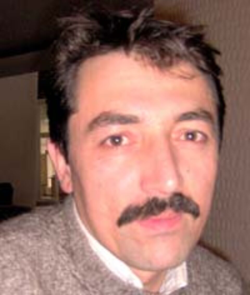 Un fermier câmpulungean are acasă 300 de clopote Un fermier câmpulungean are acasă 300 de clopote