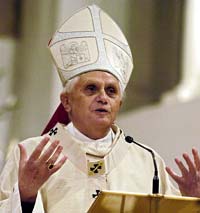 Papa Benedict al XVI-lea ar putea veni în România, în 2007