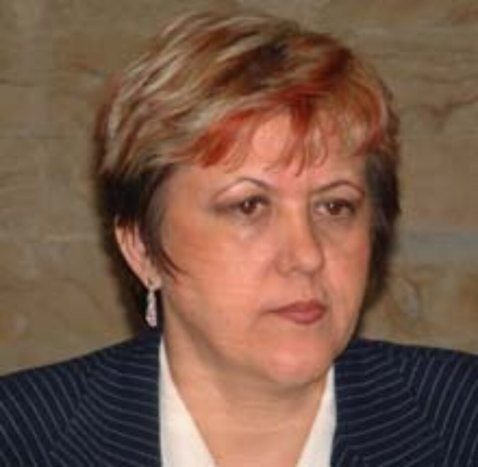 Viceprimarul Zarojanu: “Este ultima lor şansă de a-şi autoriza construcţiile” Viceprimarul Zarojanu: “Este ultima lor şansă de a-şi autoriza construcţiile”