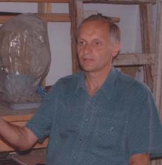 Constantin Severin expune la ”Galeriile Velea” din Bacău