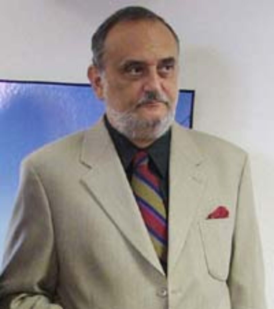 Plângere penală, în cazul ascultării telefoanelor lui Patriciu Plângere penală, în cazul ascultării telefoanelor lui Patriciu