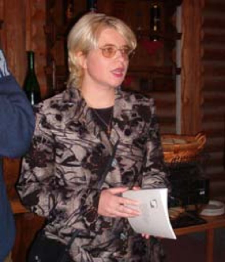 O nouă manifestare la „Ateneul Artelor” de la pensiunea bucovineană „Casa Albă” O nouă manifestare la „Ateneul Artelor” de la pensiunea bucovineană „Casa Albă”