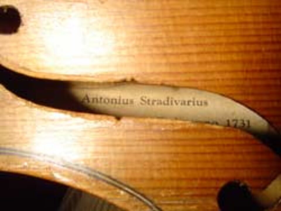 Vis de îmbogățire cu o vioară Stradivarius