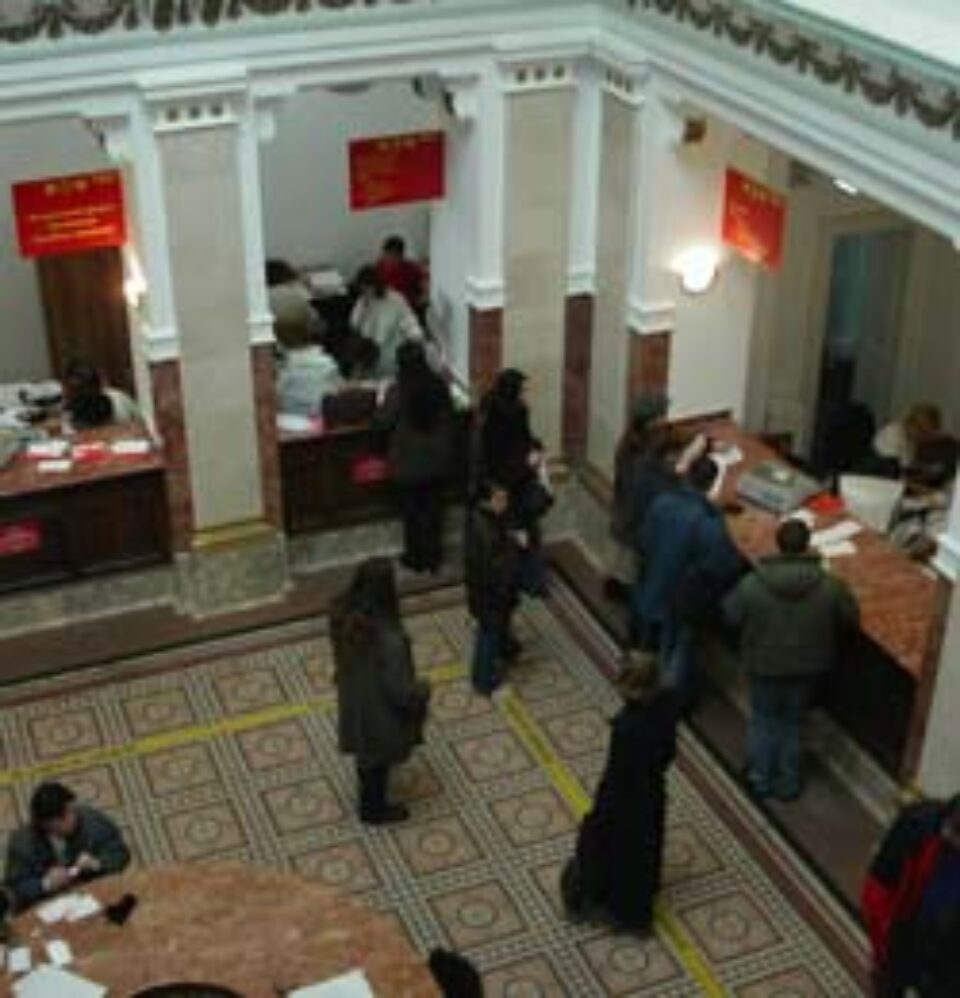 Mandate poștale modificate pentru plata amenzilor rutiere de către străini