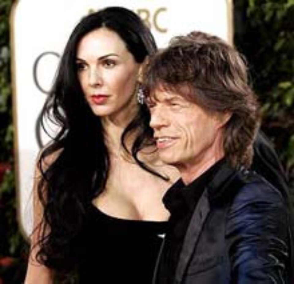 Sir Michael Philip Jagger şi creatoarea de modă L'Wren Scott Sir Michael Philip Jagger şi creatoarea de modă L'Wren Scott