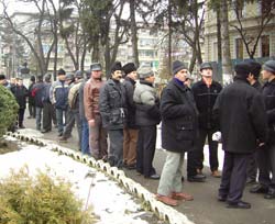 Sticlarii de la Stipo Dorohoi au luat cu „asalt” Curtea de Apel Suceava