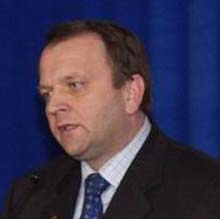 Ministrul Flutur, nemulțumit de ritmul restituirii proprietăților