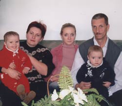 Familia Ivlev şi gemenii Doruţa Amalia şi Doruţu Ilie