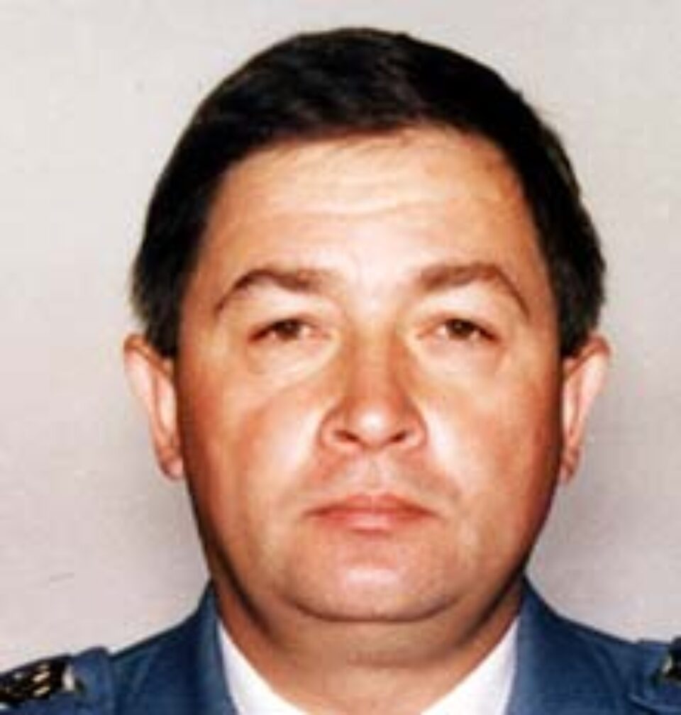 Comisarul şef (r) Dorel Tarasiuc este cercetat de Parchetul de pe lângă Curtea de Apel Suceava Comisarul şef (r) Dorel Tarasiuc este cercetat de Parchetul de pe lângă Curtea de Apel Suceava