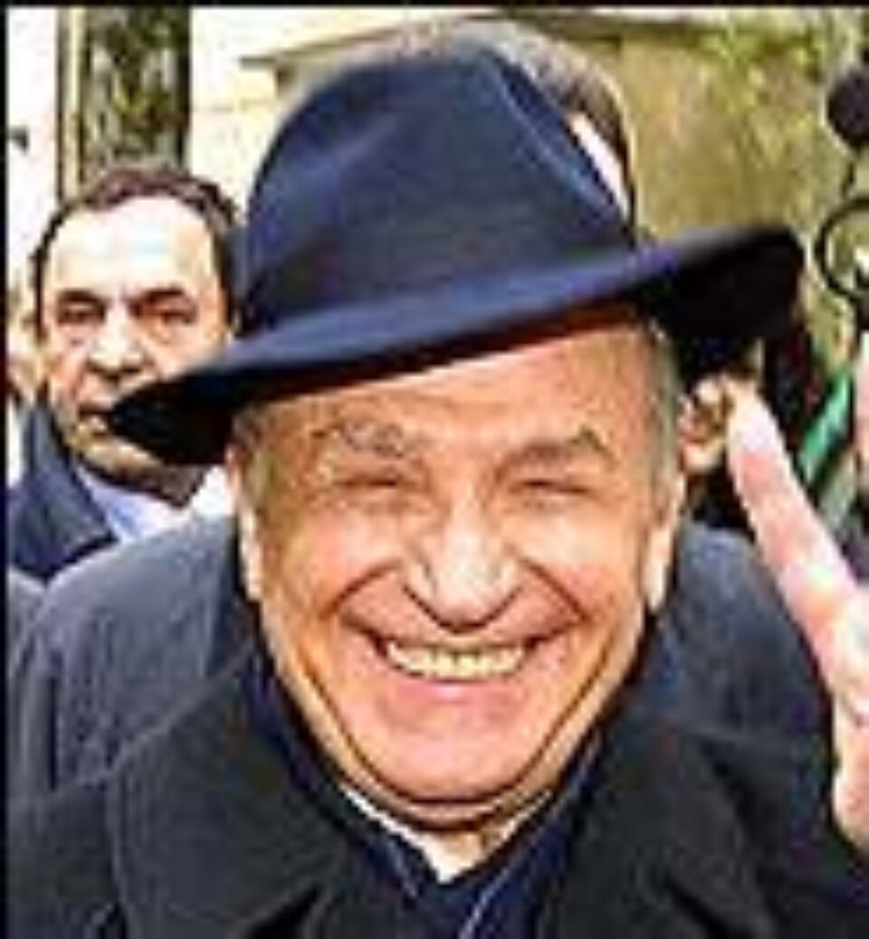 Dacă la 75 de ani se simțea ca la 45, la 76 de ani Iliescu spune că se simte ca la 46 Dacă la 75 de ani se simțea ca la 45, la 76 de ani Iliescu spune că se simte ca la 46