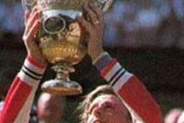 Supercampionul Bjorn Borg își vinde trofeele la licitație