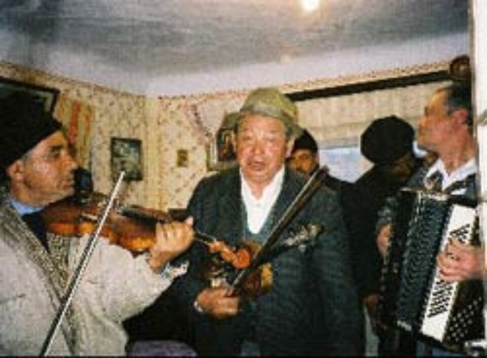 Din presa de altadata Din presa de altadata