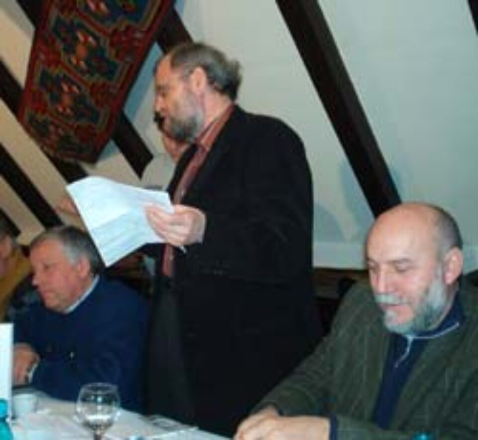 Dezbatere la Hanul Ancuţei Dezbatere la Hanul Ancuţei