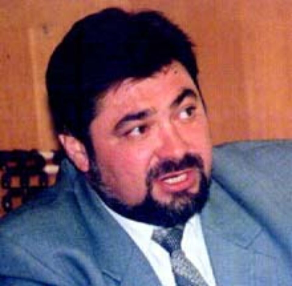 Sechelariu își face sală de sport pentru „uz intern” Sechelariu își face sală de sport pentru „uz intern”