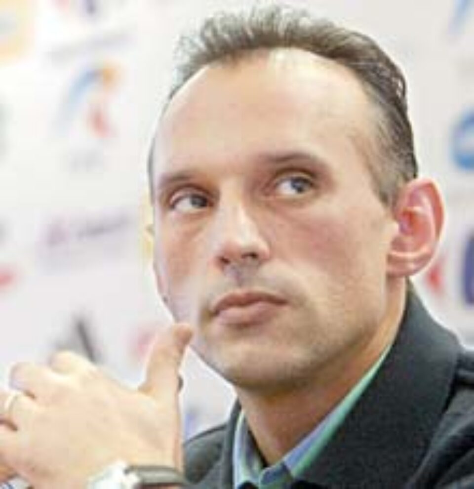 Transferurile lui Bratu și Mutu la Poliție și Interpol Transferurile lui Bratu și Mutu la Poliție și Interpol