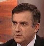 Funar propune ca Mitrea să facă teste de alcoolemie, consum de droguri și psihiatric