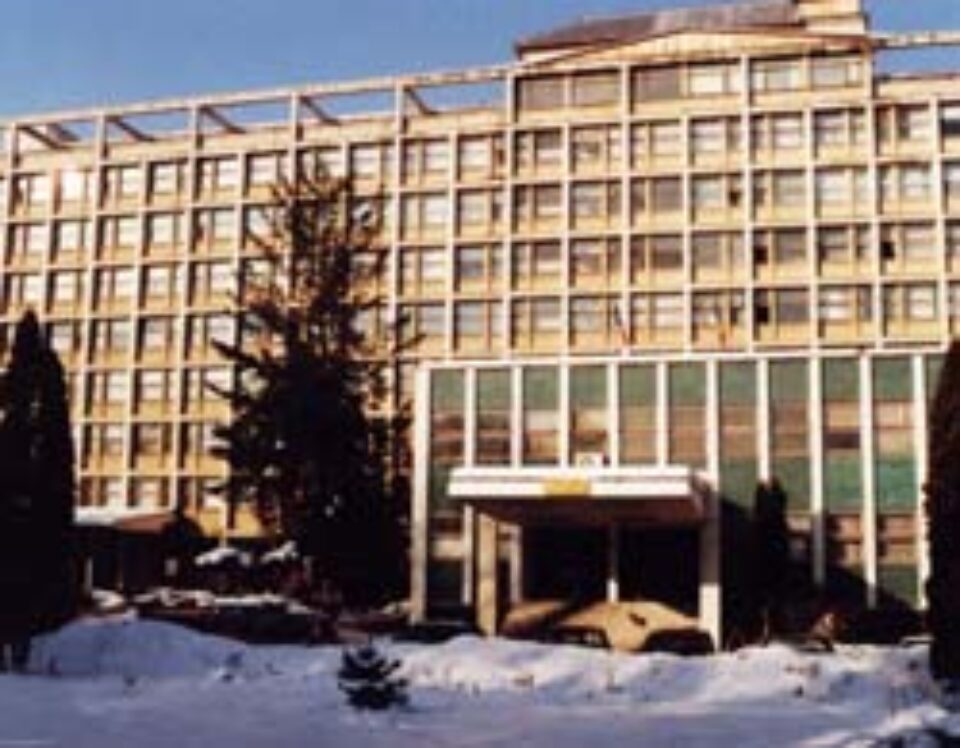 Tineri investitori sar în ajutorul Spitalului Județean