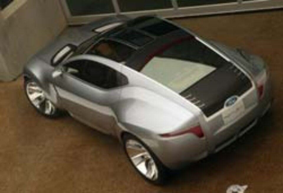 Inovație Ford: Autoturismul viitorului va fi biodegradabil