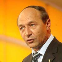 Băsescu: Posturile publice de radio și televiziune nu sunt echidistante