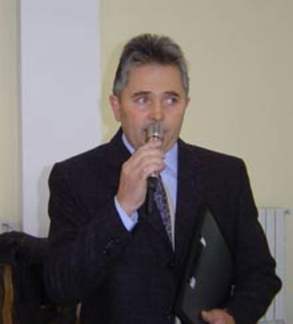 Concurs de șprițuri în biroul directorului de la LPS Concurs de șprițuri în biroul directorului de la LPS