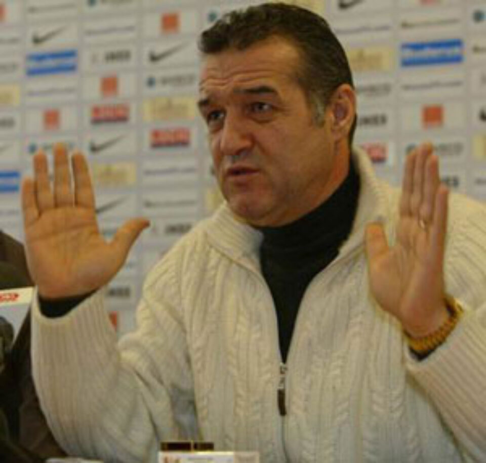 Gigi Becali vrea doar arbitrii străini în campionat