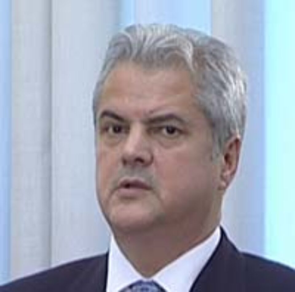 Adrian Năstase nu comentează viitorul său politic Adrian Năstase nu comentează viitorul său politic