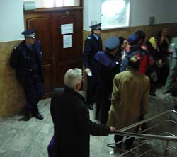 Mort în sala de judecată