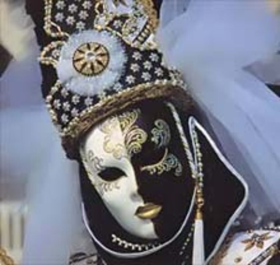 Dineu și vernisaj la „Venezia”