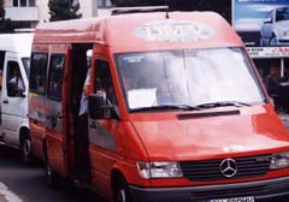 Maxi-taximetriștii vor fi “tolerați” pe traseele din Suceava și în aprilie