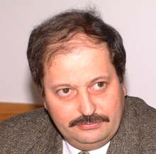 Carcalete încă așteaptă demisia de onoare a directorului LPS