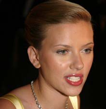 Scarlett Johansson - cea mai sexi femeie din lume